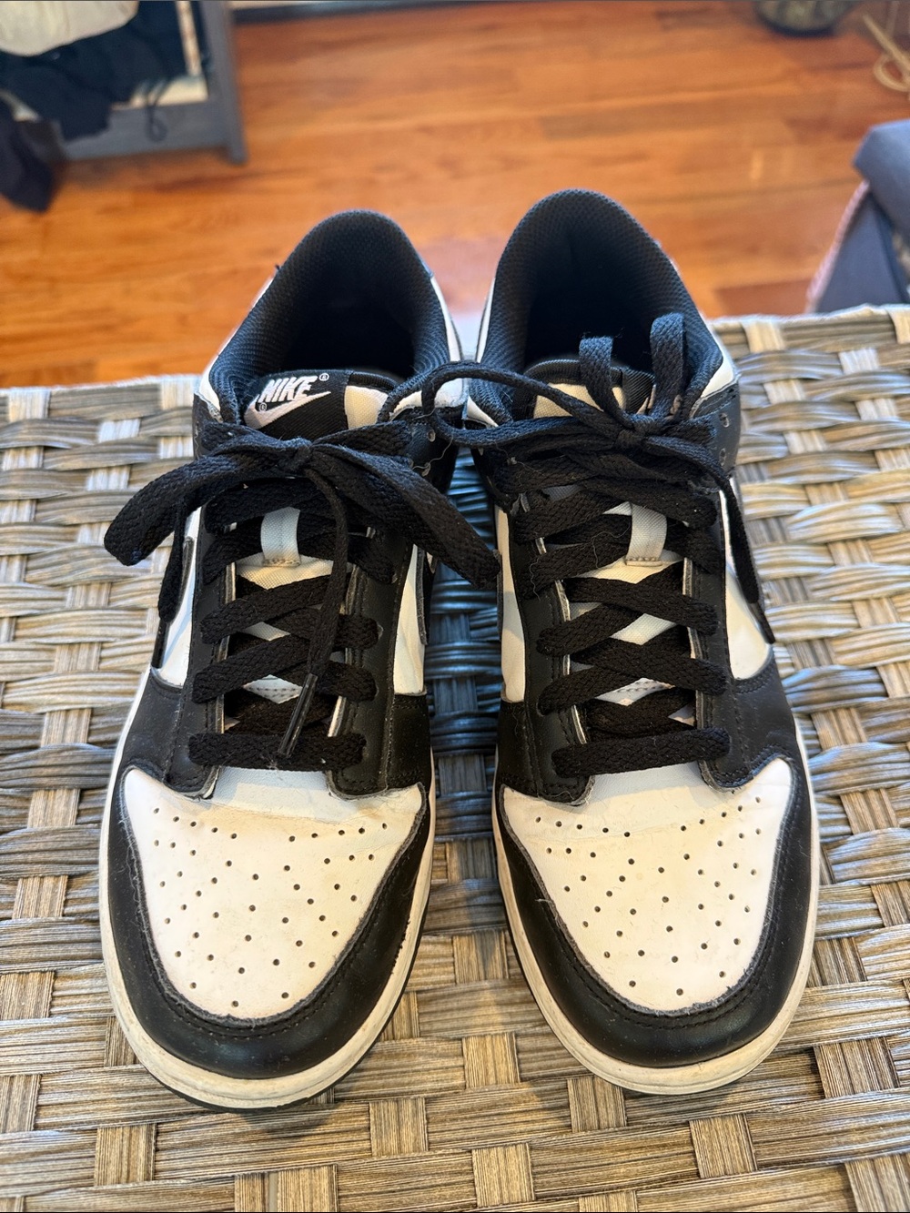 Nike Men's Black and White Low-Top Sneakers - Classic Two-Tone